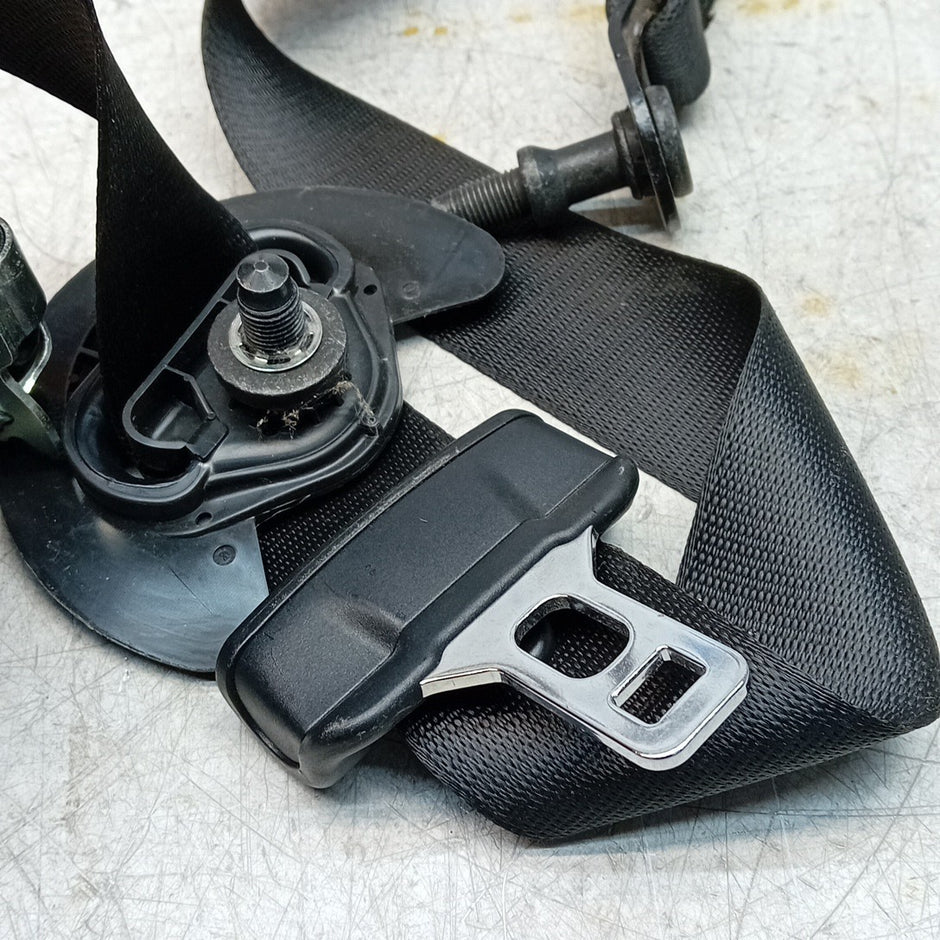 MERCEDES A-CLASS W177 SEAT BELT FRONT LEFT PASSENGER SIDE NSF A1778600700 FMS471