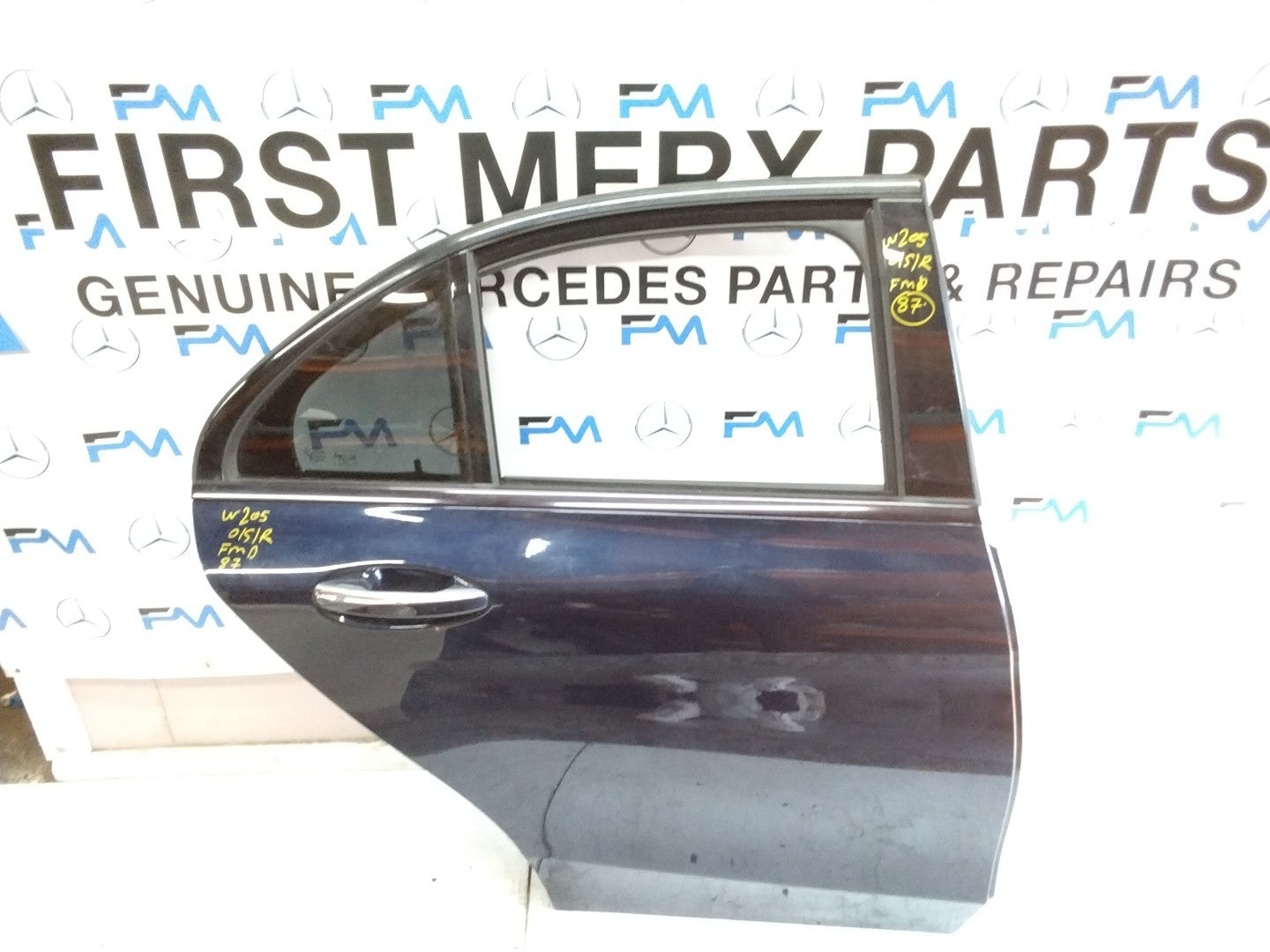 MERCEDES BENZ C-CLASS W205 DRIVER SIDE REAR DOOR O/S/R COMPLETE BLUE FMD87