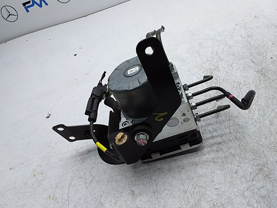 MITSUBISHI OUTLANDER MK3 HYBRID ABS PUMB AMPLIFIER UNIT 4670B747 FMR496