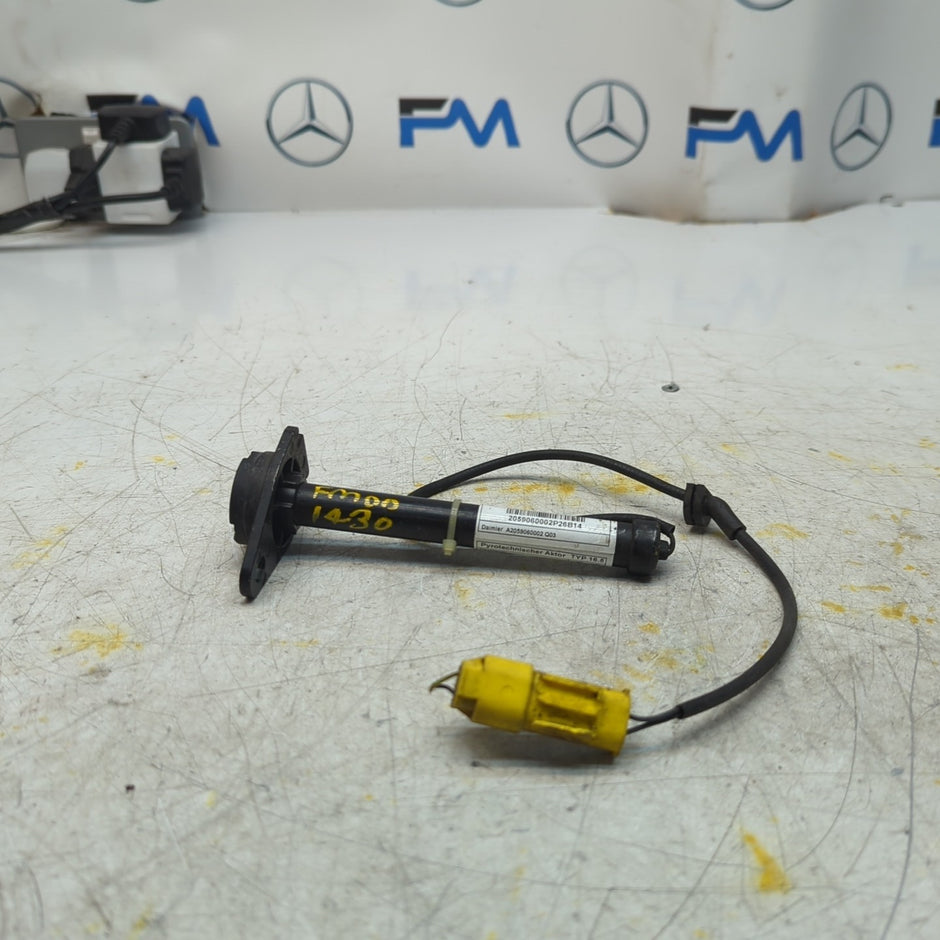 MERCEDES C CLASS W205 BONNET PEDESTRIAN ACTUATOR A2059060002 2014 FM001430