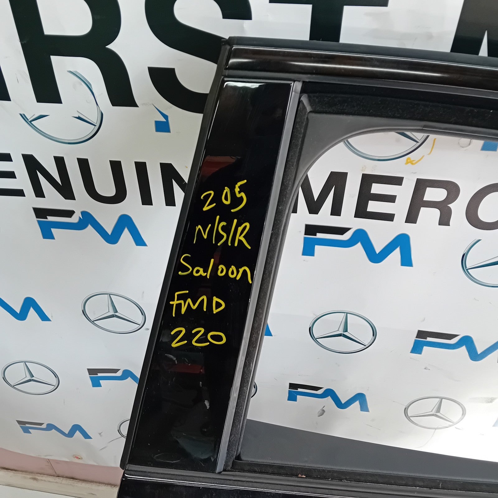 MERCEDES C-CLASS W205 SLN PASSENGER REAR DOOR NSR SILVER 2014 ON COMPLETE FMD220