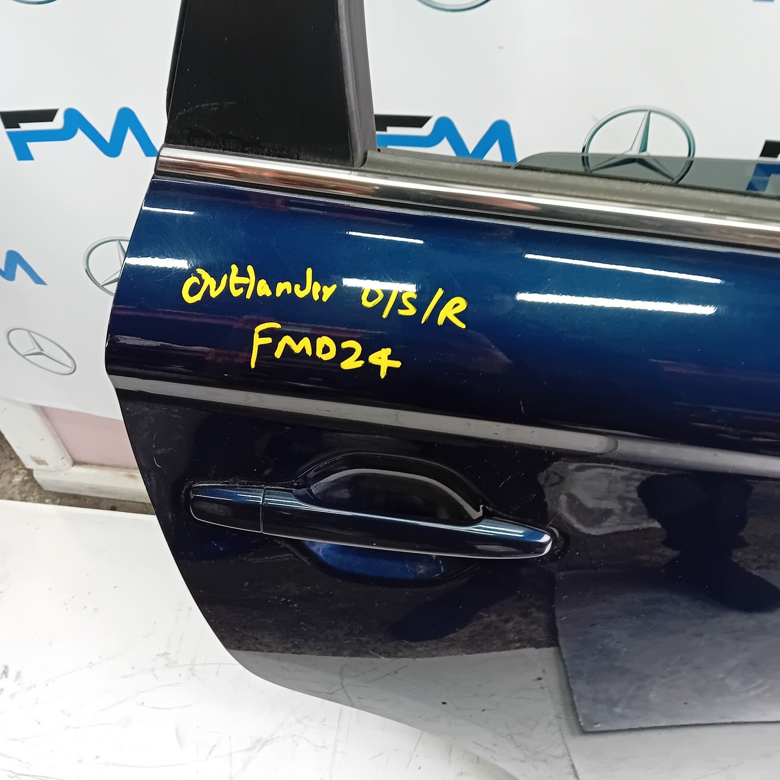 MITSUBISHI OUTLANDER  DRIVER REAR DOOR (OFF SIDE REAR) BLUE FMD24