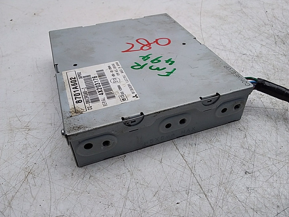 MITSUBISHI OUTLANDER ANTENNA ARIEL AMPLIFIER MODULE 8701A602 FMR494