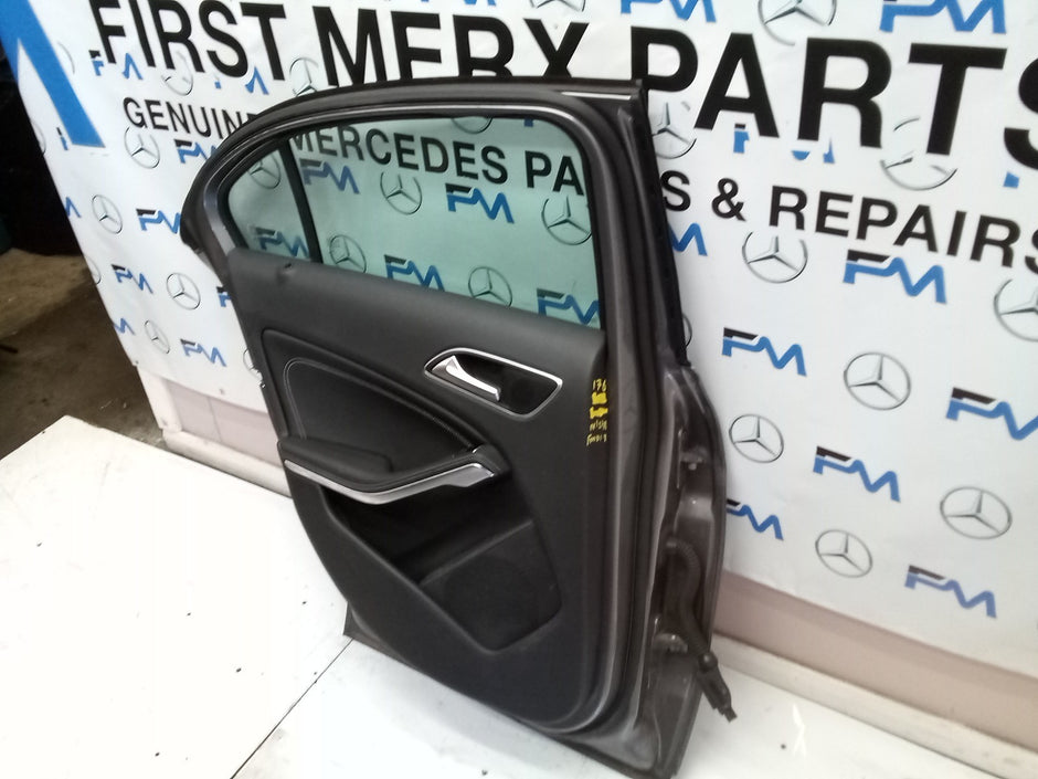 MERCEDES BENZ A CLASS W176 PASSENGER SIDE REAR DOOR ( NEAR SIDE REAR ) FMD19