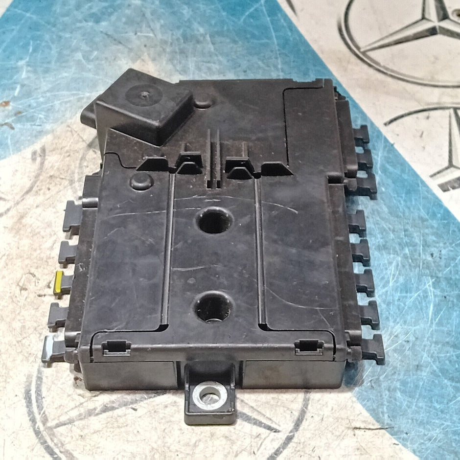 MERCEDES BENZ C CLASS W205 FUSE BOX RELAY DISTRIBUTION BOX A2055402850