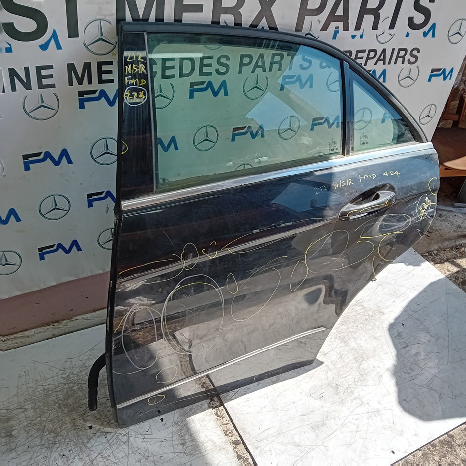 MERCEDES E-CLASS W212  PASSENGER REAR DOOR NSR BLACK 2009-16 COMPLETE FMD424