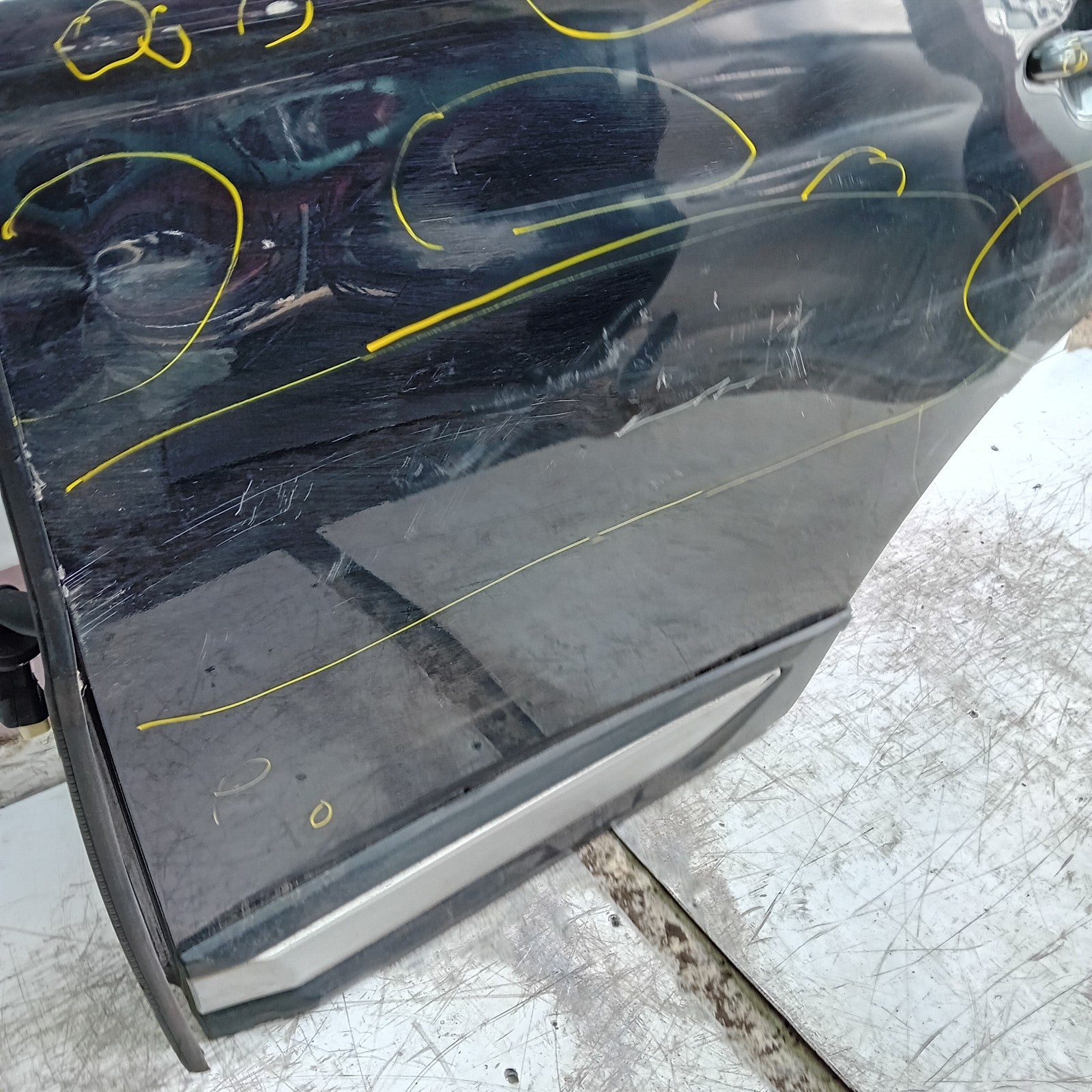 MITSUBISHI OUTLANDER MK3 PASSENGER SIDE REAR DOOR NSR 2013 BLACK FMD418