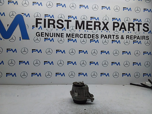 MERCEDES BENZ  C-CLASS W205  ENGINE MOUNT LEFT NS A2052406617 FMR322