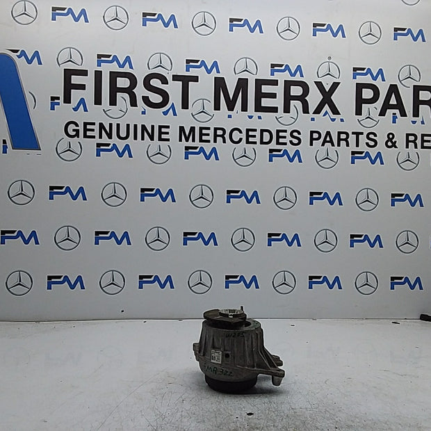 MERCEDES BENZ  C-CLASS W205  ENGINE MOUNT LEFT NS A2052406617 FMR322