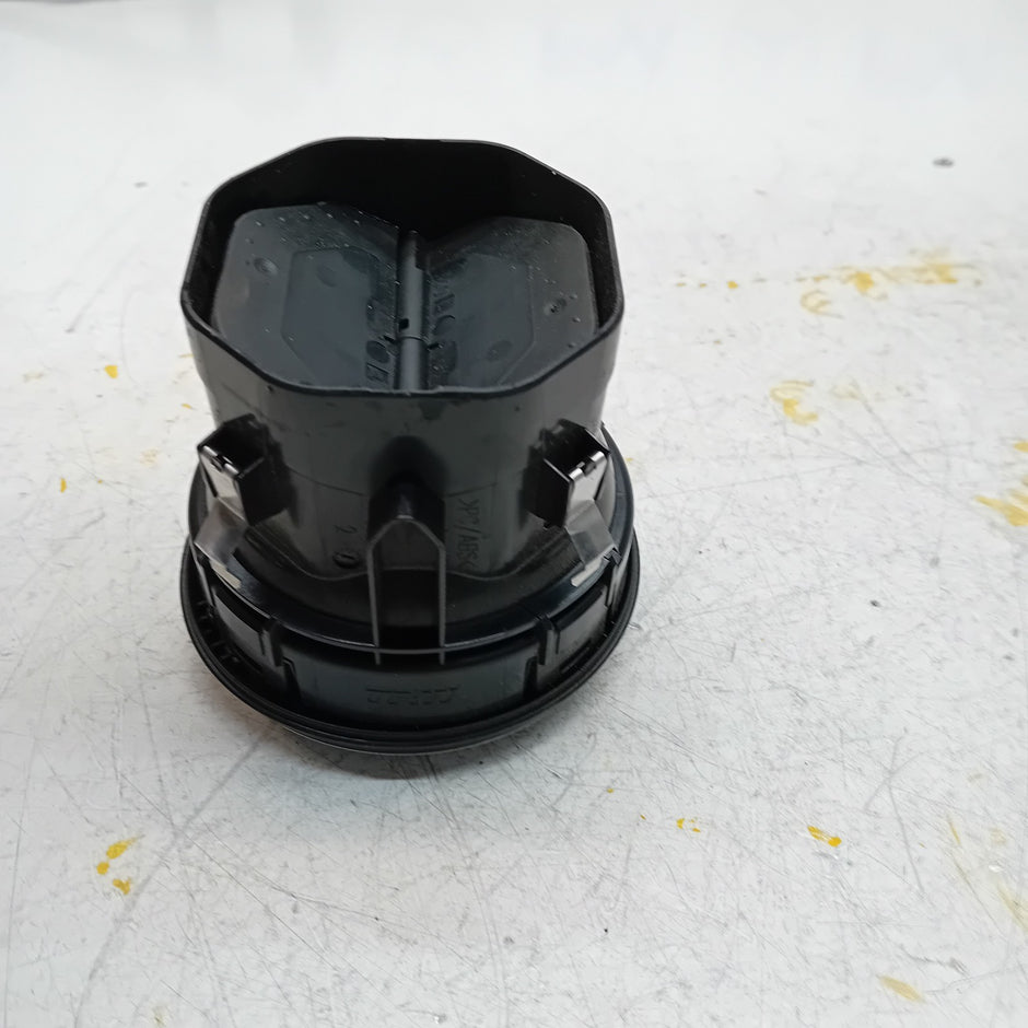 MERCEDES CLA-CLASS W117 DASHBOARD AIR VENT CENTRE SIDE 2015 FM001171