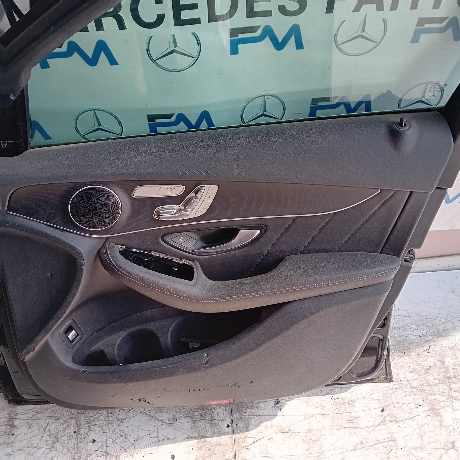 MERCEDES BENZ GLC X253 SLN DRIVER FRONT DOOR OSF 2016 ON BLACK COMPLETE FMD274