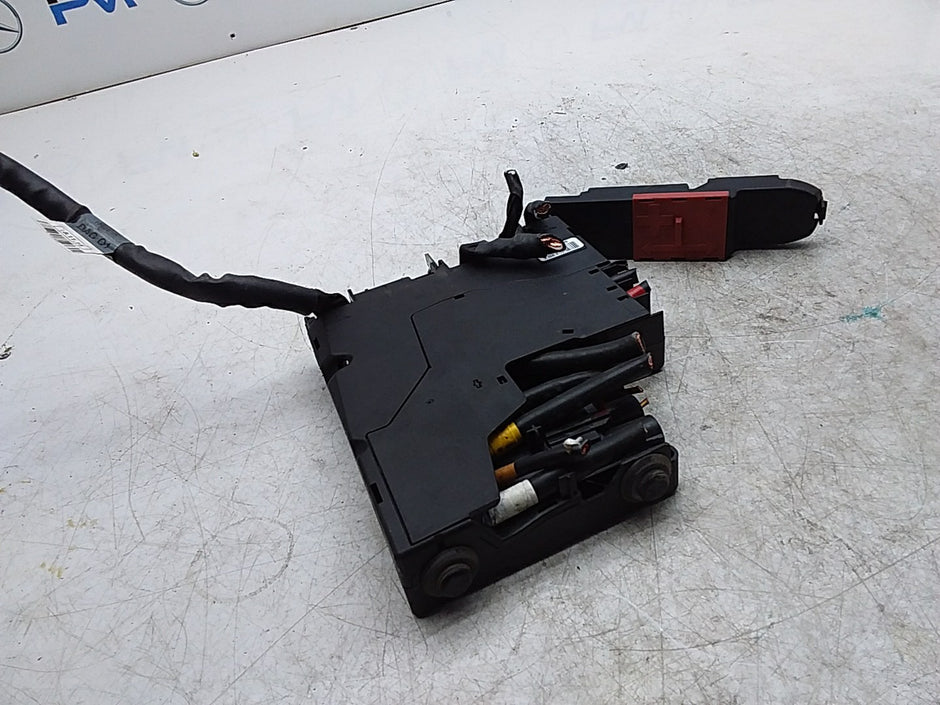 MERCEDES BENZ  E-CLASS W212 POWER DISTRIBUTION FUSE BOX A2125407050 FMR477