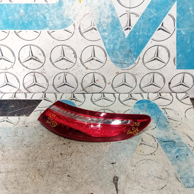 MERCEDES BENZ E-CLASS W238 COUPE REAR DRIVER SIDE LIGHT A2389062101