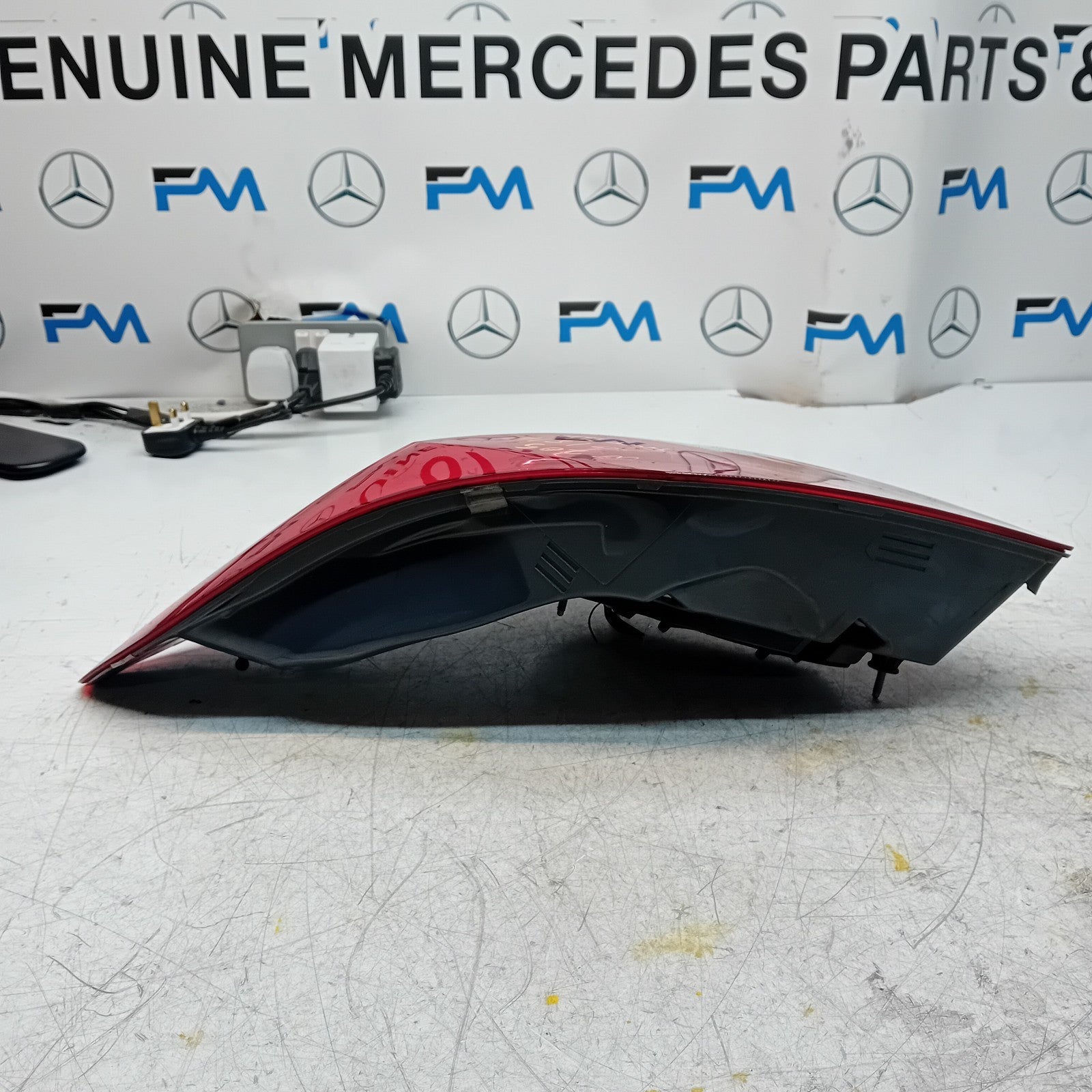 MERCEDES C-CLASS W205 DRIVER SIDE RIGHT REAR TAIL LIGHT 2014 A2059061457 FMT310