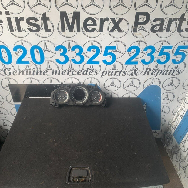 Mercedes C Class Instrument Cluster 2013 W204 C220 CDi Part No A2049005713