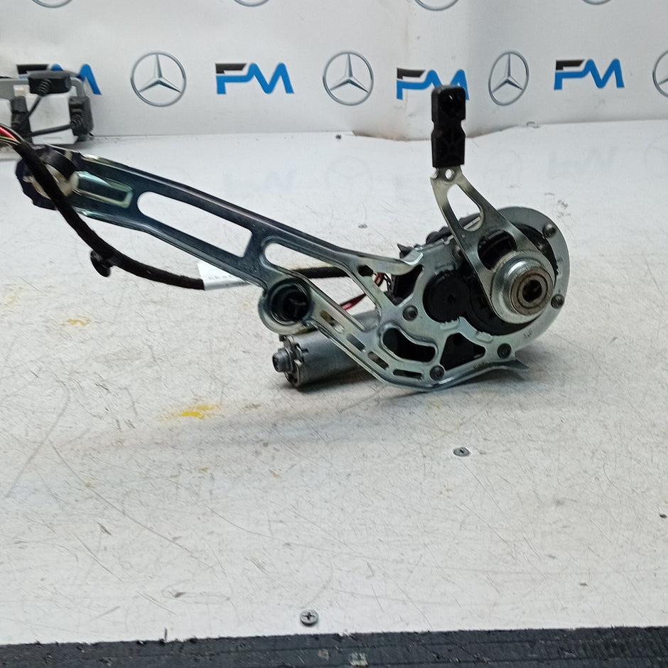 MERCEDES BENZ E-CLASS W213 TAILGATE POWER LIFT SOFT CLOSE 0390204 124 FM001265