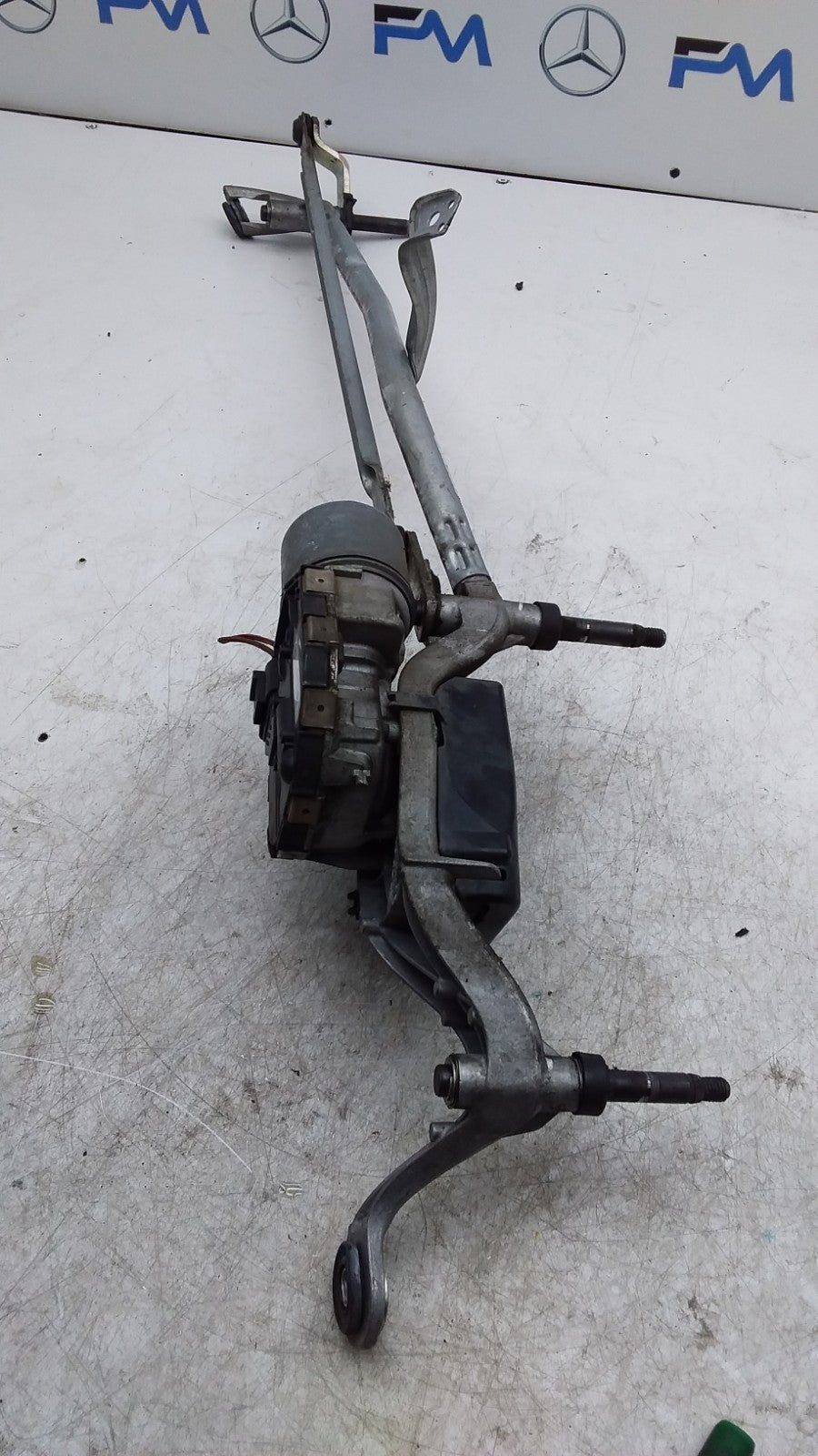 MERCEDES BENZ GLC W253 WINDSCREEN WIPER LINKAGE MOTOR   A2538205600 FMR436