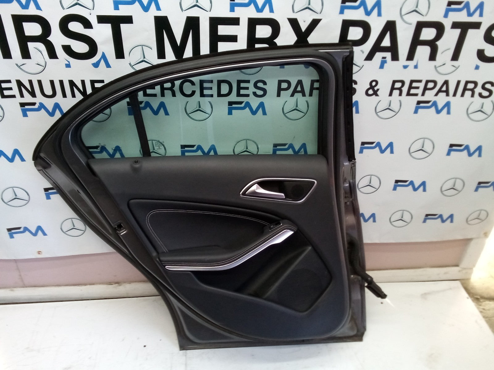 MERCEDES BENZ A CLASS W176 PASSENGER SIDE REAR DOOR ( NEAR SIDE REAR ) FMD19