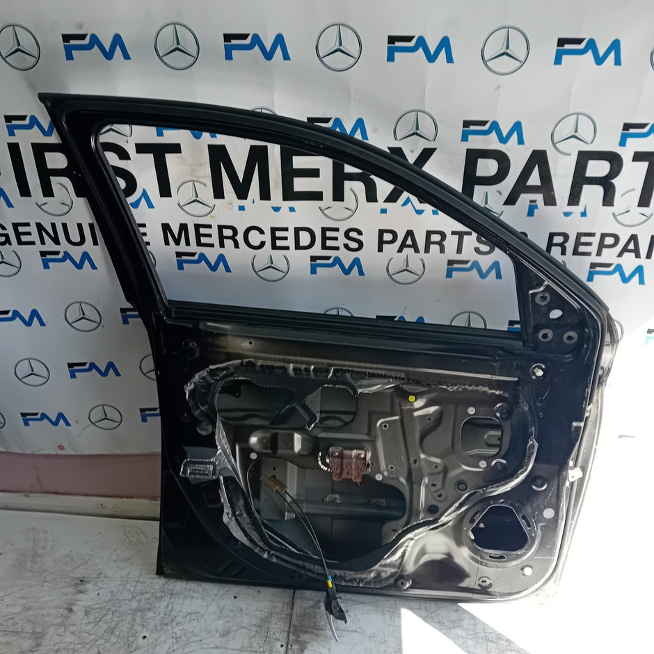 MITSUBISHI OUTLANDER MK3 PASSENGER SIDE FRONT DOOR BLACK 2013 FMD174