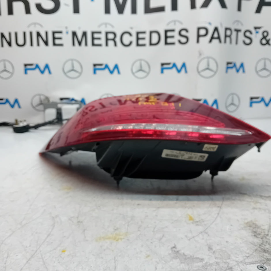 MERCEDES C-CLASS W205 DRIVER SIDE RIGHT REAR TAIL LIGHT 2014 A2059061357 FMT311