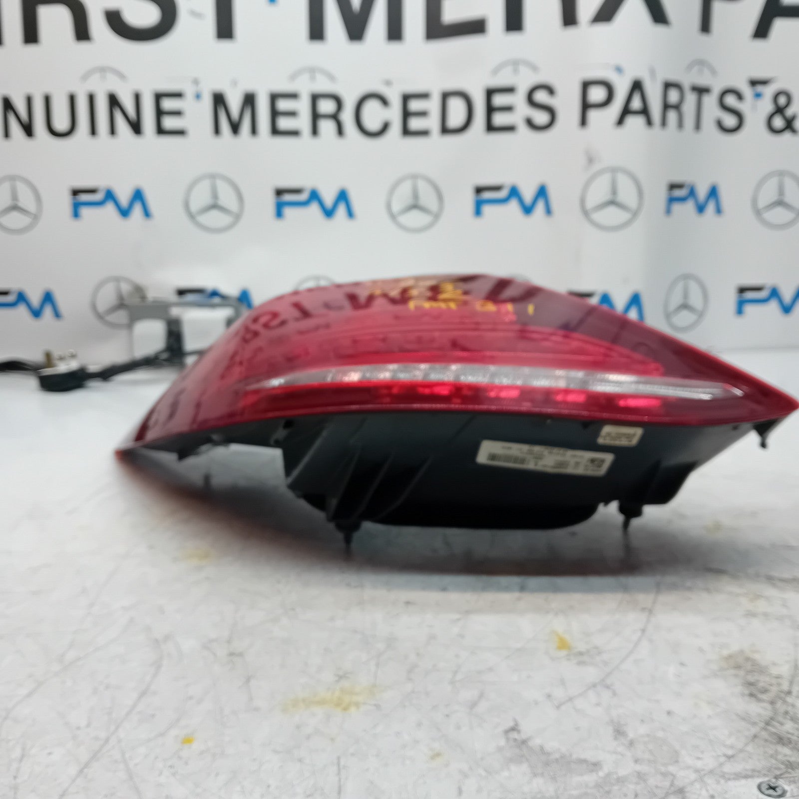 MERCEDES C-CLASS W205 DRIVER SIDE RIGHT REAR TAIL LIGHT 2014 A2059061357 FMT311
