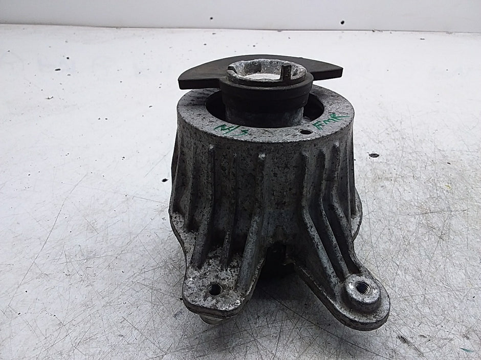 MERCEDES BENZ  E-CLASS COUPE C238  ENGINE MOUNT LEFT NS A2382400200 FMR339
