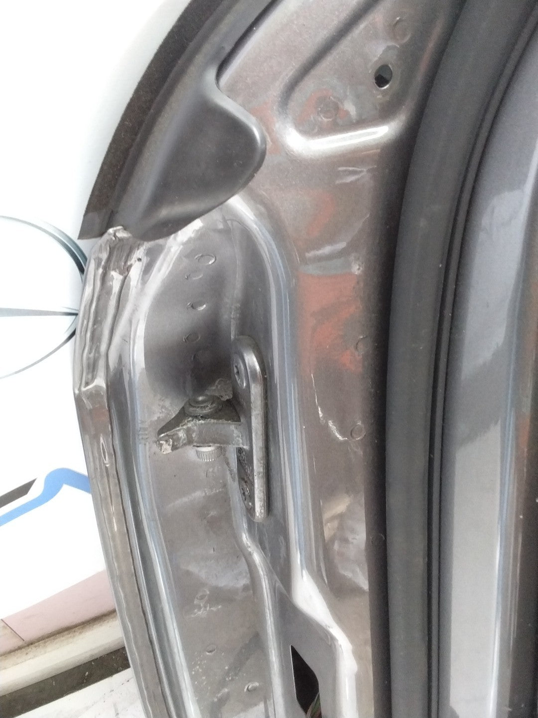 MERCEDES BENZ  A-CLASS W176 DRIVER SIDE FRONT DOOR O/S/F COMPLETE GREY FMD56