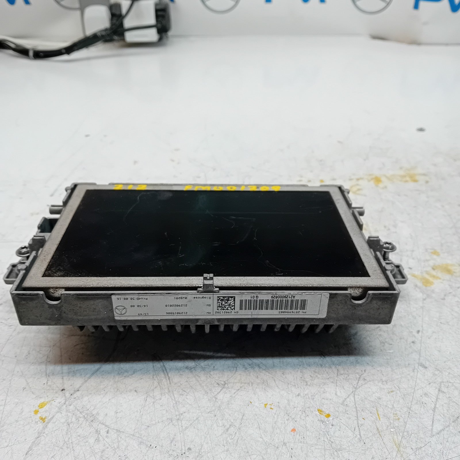 MERCEDES BENZ E-CLASS W212 SAT NAV DISPLAY SCREEN A2129000829 FM001209