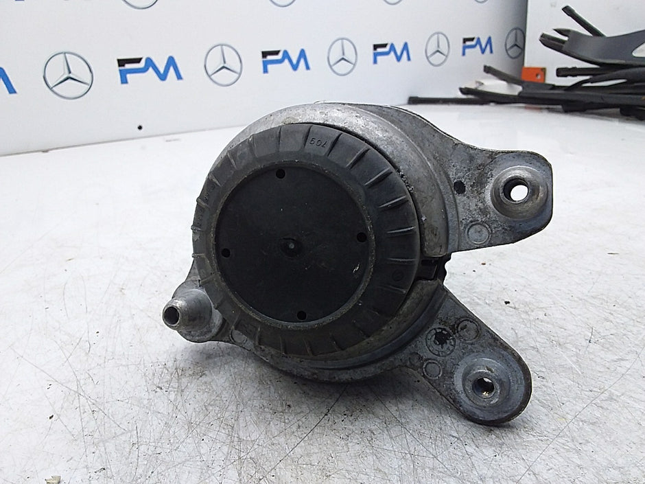 MERCEDES BENZ  C-CLASS W205  ENGINE MOUNT LEFT NS A2052406617 FMR322