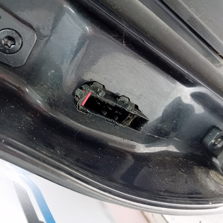 MERCEDES BENZ C-CLASS W205 DRIVER SIDE REAR DOOR O/S/R  GREY FMD131