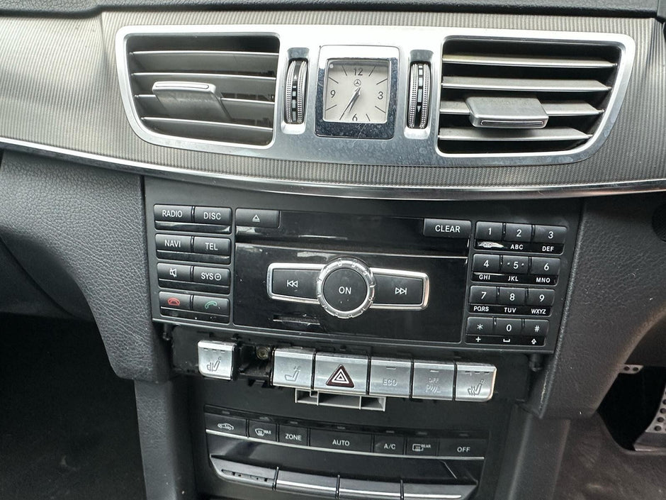 MERCEDES BENZ E-CLASS W212 - BREAKING/ ENGINE AND GEAR BOX