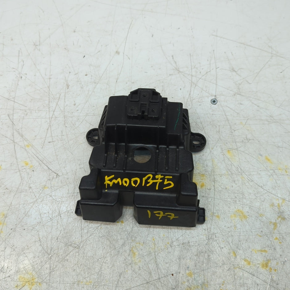 MERCEDES ACLASS W177 CENTRE CONSOLE GEAR SHIFT KNOB BRACKET A1776831400 FM001375