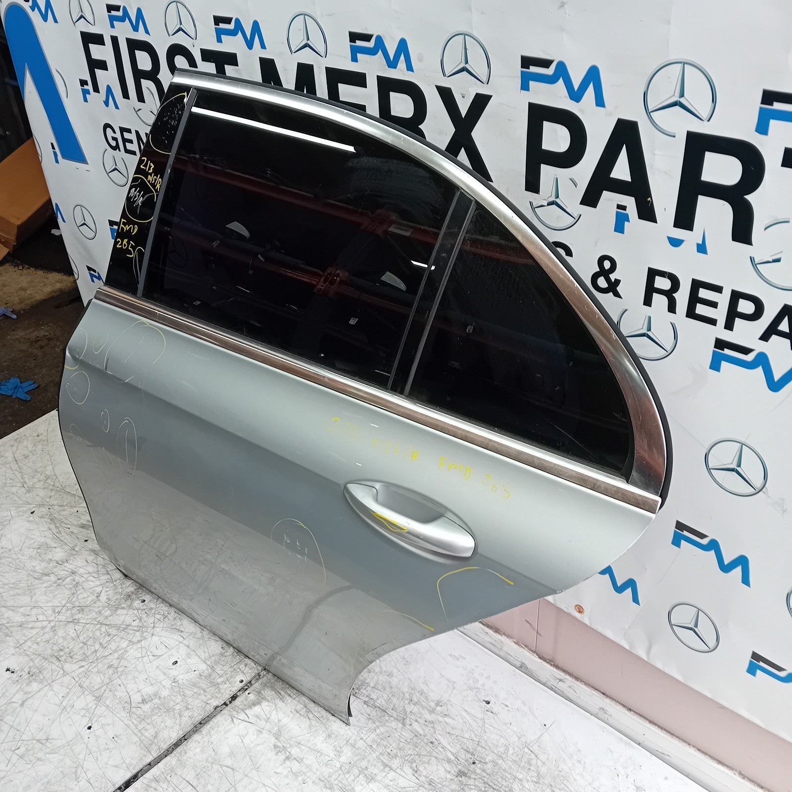 MERCEDES E-CLASS W213 SLN PASSENGER REAR DOOR NSR SILVER 2016 ON COMPLETE FMD265