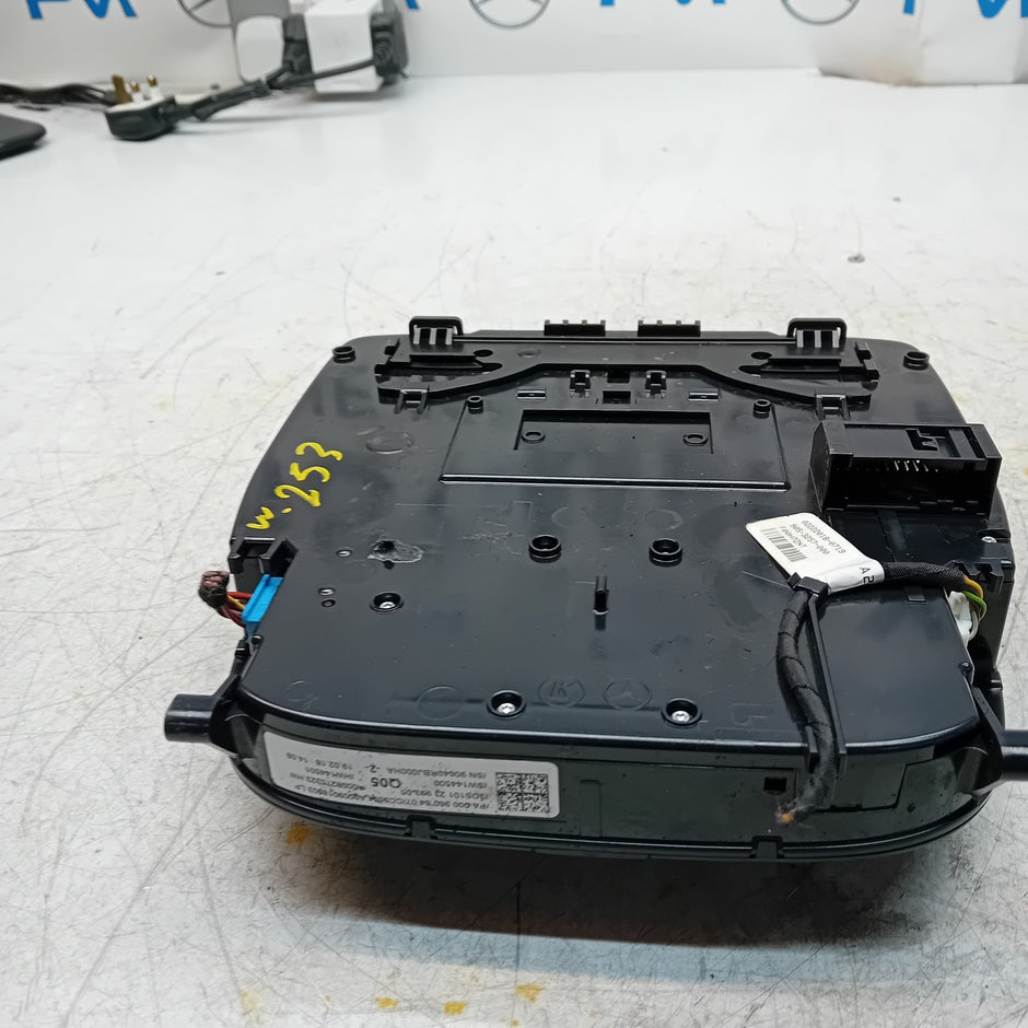 MERCEDES BENZ  GLC W253 MHEV INTERIOR LIGHT A0009008407 2016 ON FM001496