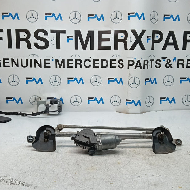 MITSUBISHI OUTLANDER MK3 WIPER MOTOR FRONT AND LINKAGE 1593005620 FM001602