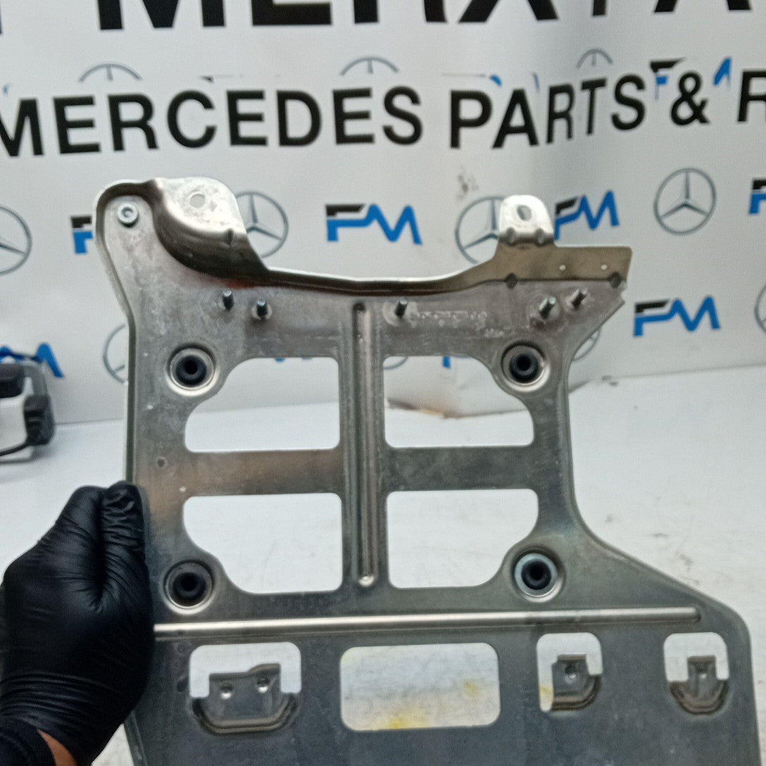 MERCEDES E-CLASS W213 PREMIUM SOUND SYSTEM BRACKET A2135452440 FM001307