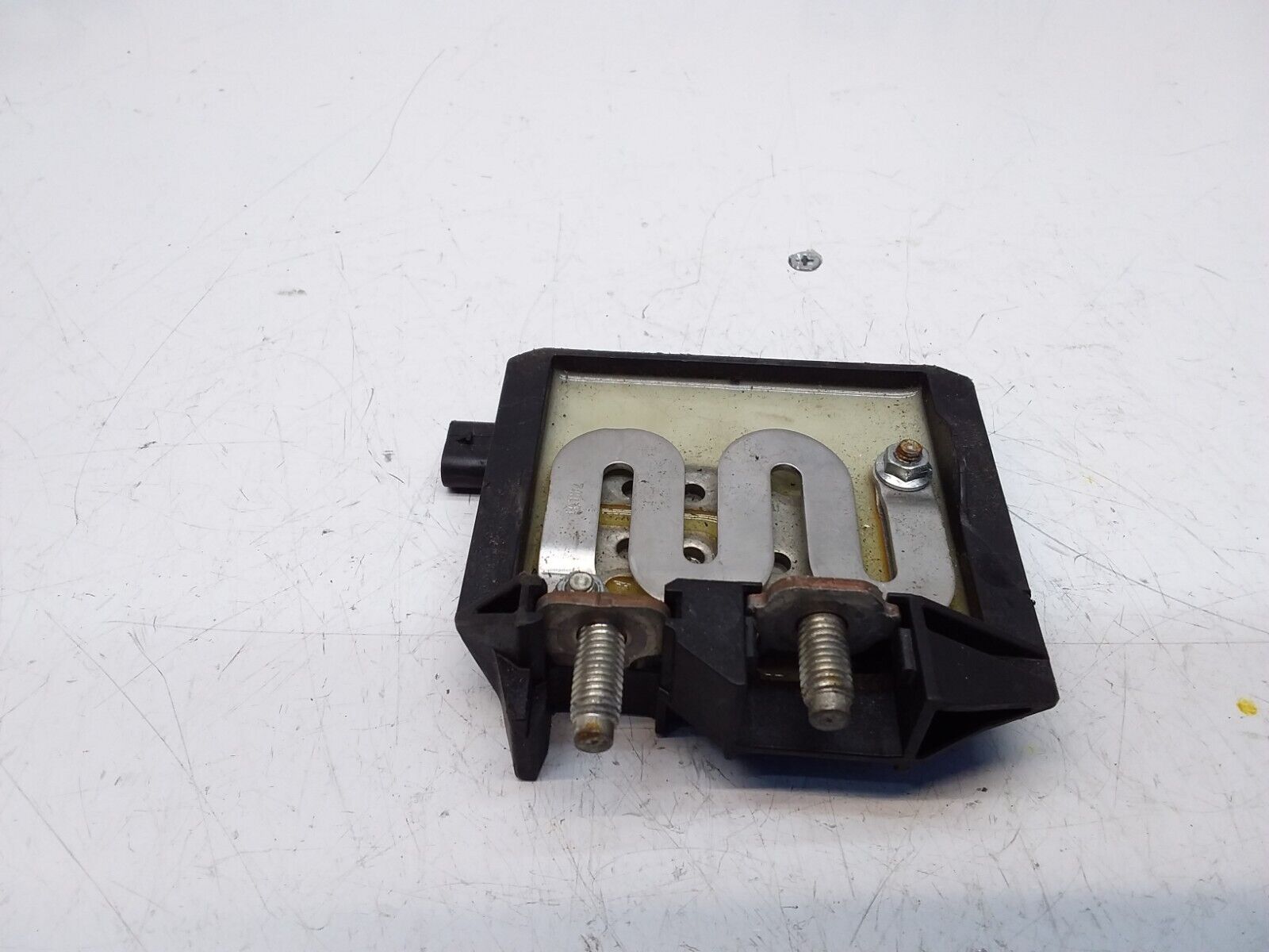 MERCEDES  C E CLASS W205 W213 NEGATIVE BATTERY CLAM TERMINAL A0009061505 FM00468