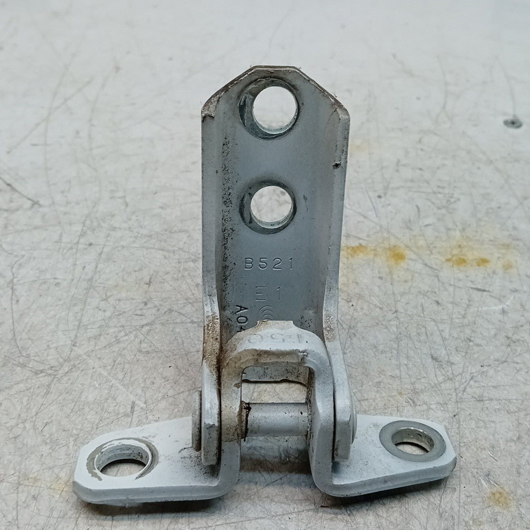 MITSUBISHI OUTLANDER MK3  FRONT DOOR HINGE PANEL A521 A046834 FM001640