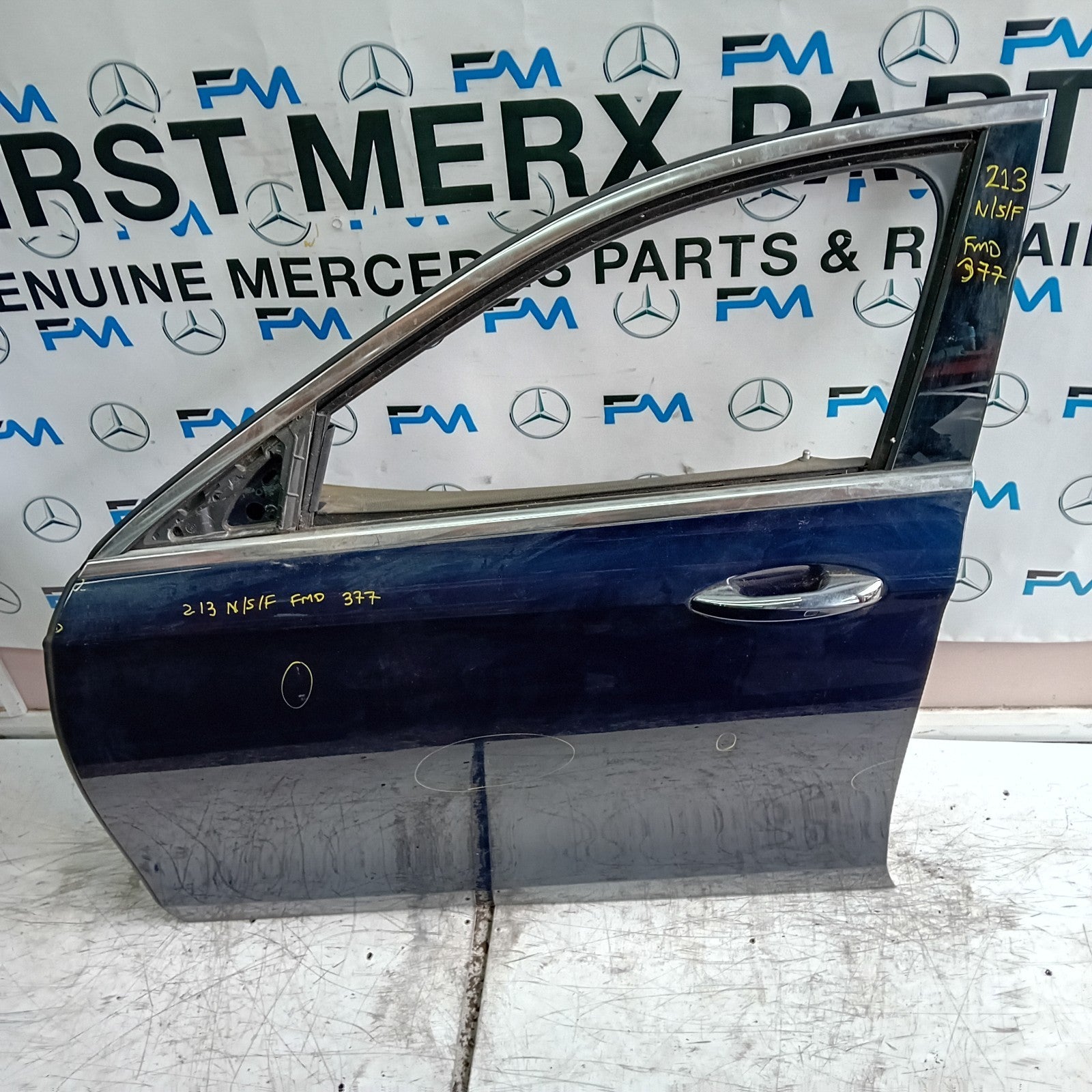 MERCEDES E-CLASS W213 SLN PASSENGER FRONT DOOR NSF BLUE 2016 ON COMPLETE FMD377