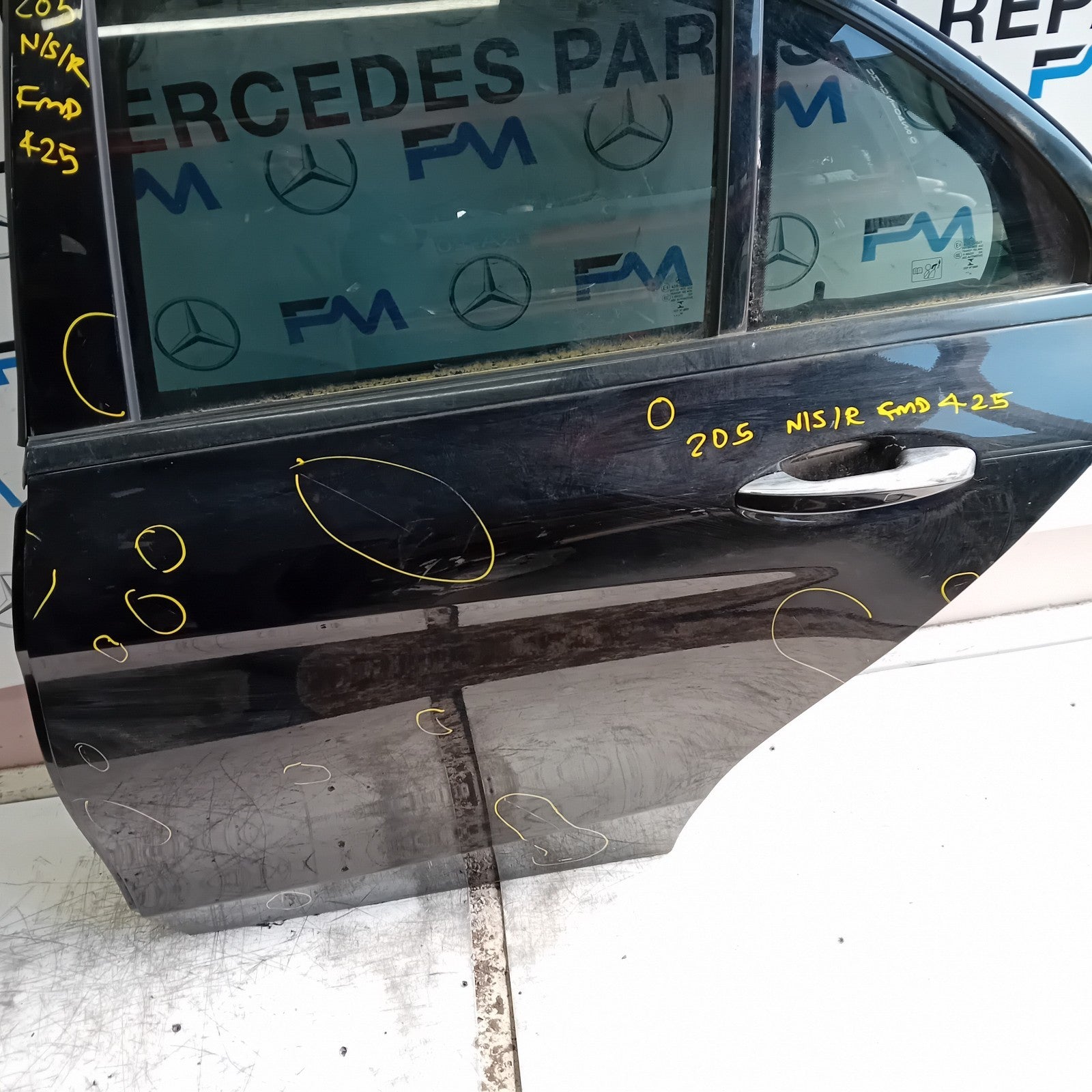 MERCEDES C-CLASS W205 SLN PASSENGER REAR DOOR NSR BLACK 2014 ON COMPLETE FMD425