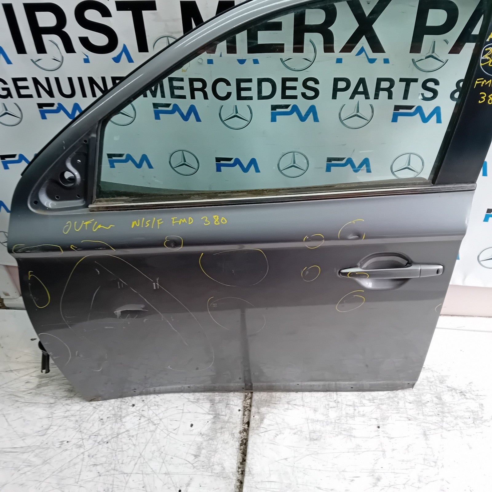 MITSUBISHI OUTLANDER MK3 PASSENGER FRONT DOOR NSF GREY COMPLETE FMD380