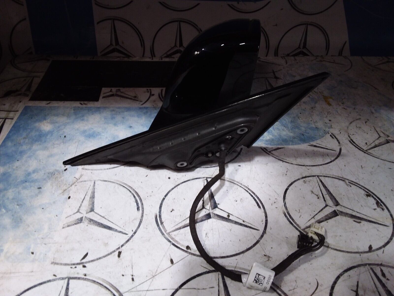 MERCEDES-BENZ E CLASS  W207 Front LEFT Side Mirror A2078100200 - BLACK