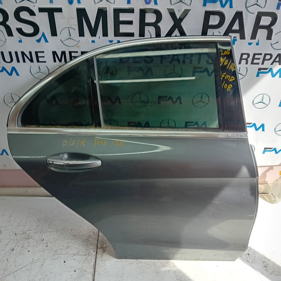 MERCEDES BENZ  C-CLASS W2O5 DRIVER SIDE REAR DOOR O/S/R COMPLETE GREY FMD108