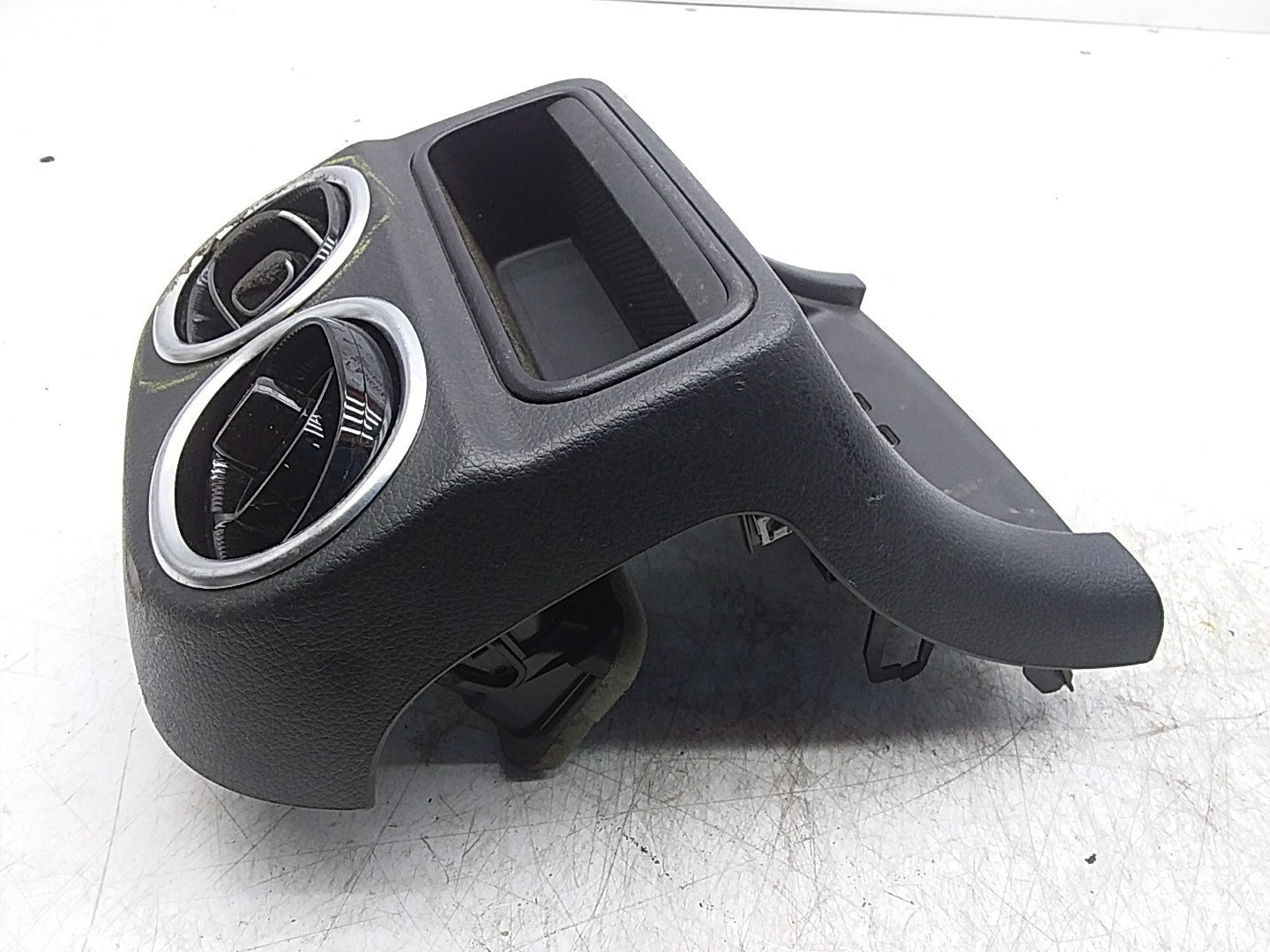 MERCEDES C-CLASS W206 REAR CENTRE AIR VENTS DAMAGED A2066806500 FMR214