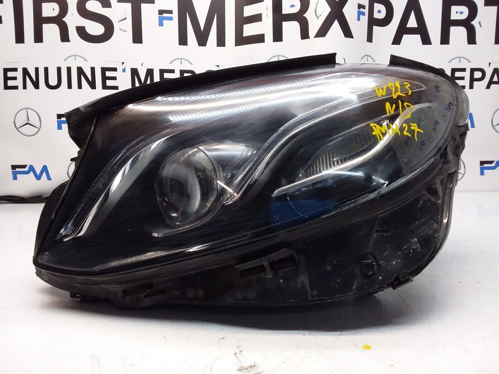 2018 MERCEDES E-CLASS W213 N/S Passenger Side Front Headlight A2139067506 FMH27