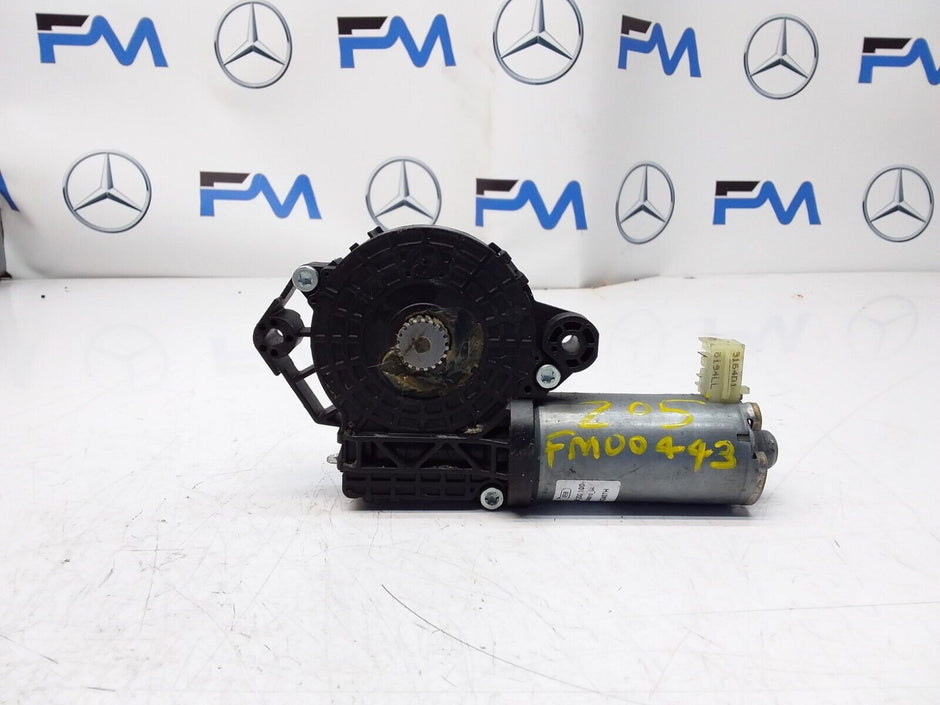MERCEDES C-CLASS W205 2018 SUNROOF MOTOR  0390200100 FM00443