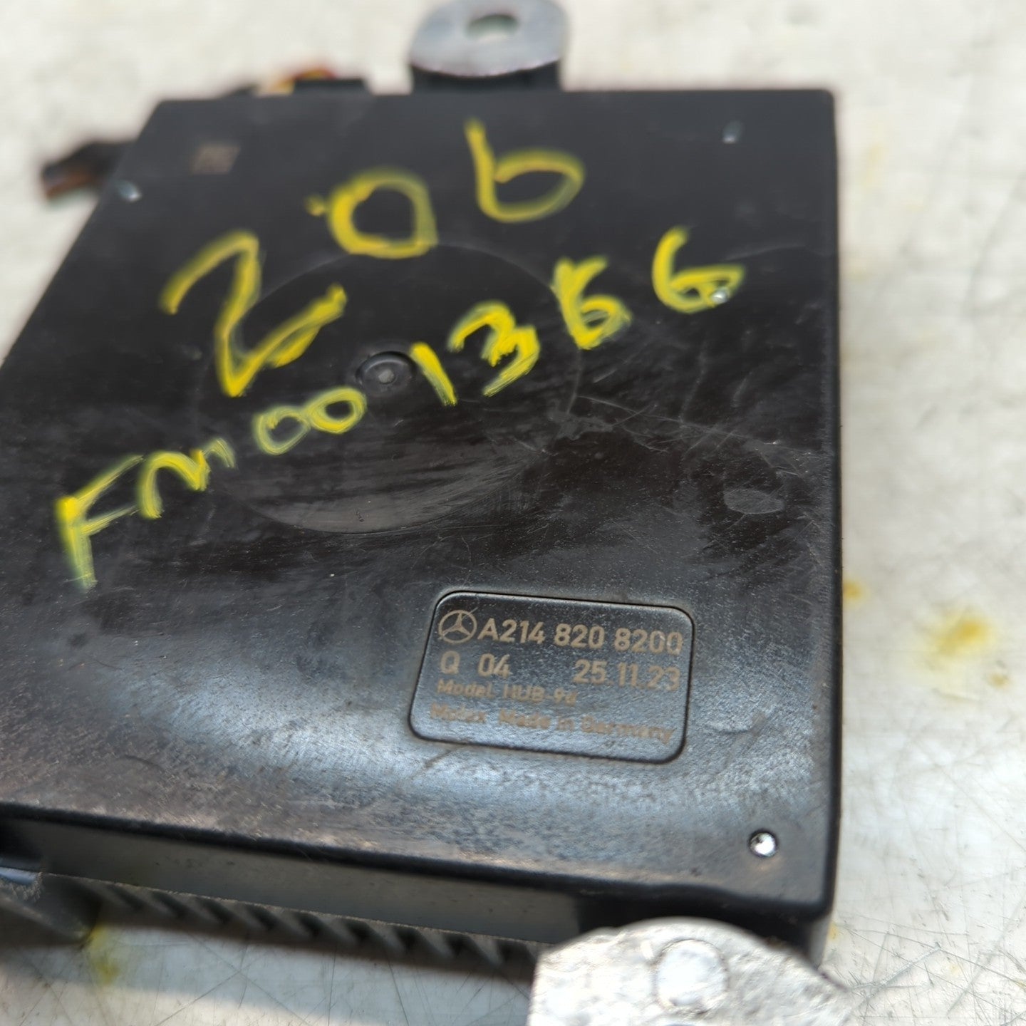 MERCEDES C-CLASS W206 MULTIMEDIA CONTROL MODULE A2148208200 FM001366