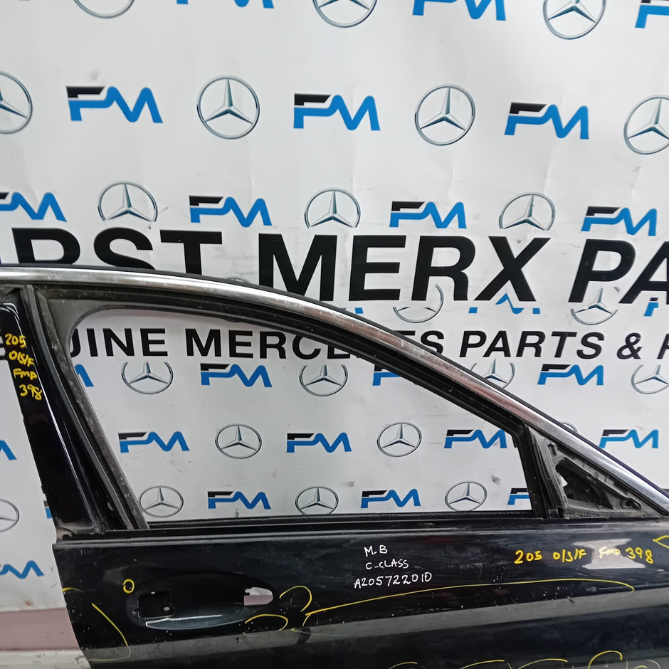 MEECEDS C-CLASS W205 DRIVER FRONT DOOR OSF BLACK 2014 ON FMD398