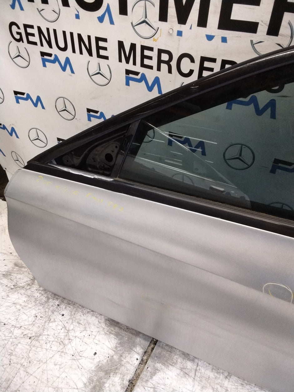 MERCEDES BENZ C-CLS W205 SLN PASSENGER FRONT DOOR NSF SILVER 2014-21  FMD587