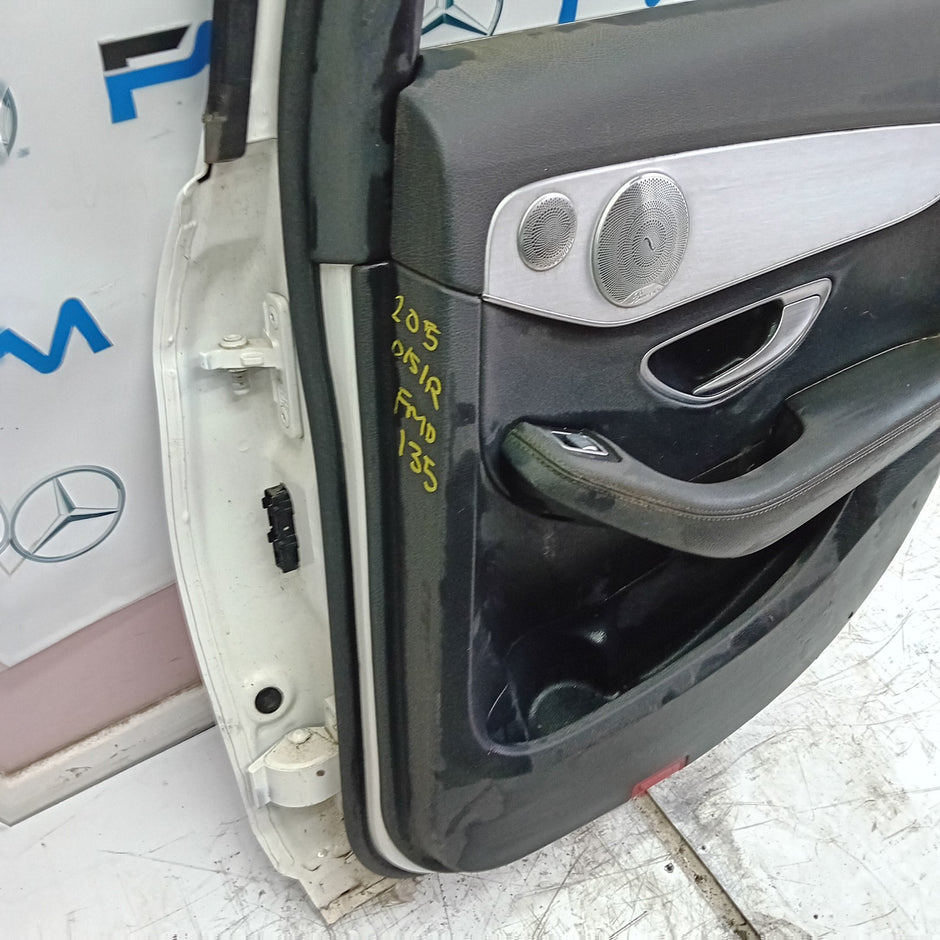 MERCEDES BENZ  C-CLASS W205 DRIVER SIDE REAR DOOR O/S/R WHITE COMPLETE FMD135